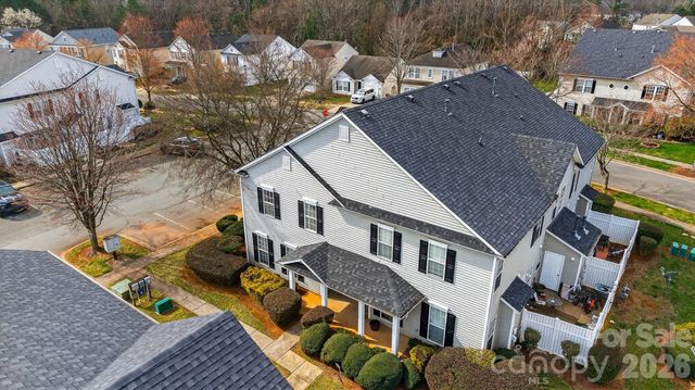 1911 Flushing Court, Charlotte, NC 28215