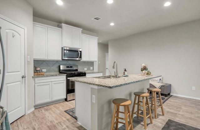 2290 Strong Horse Drive, Conroe, TX 77301