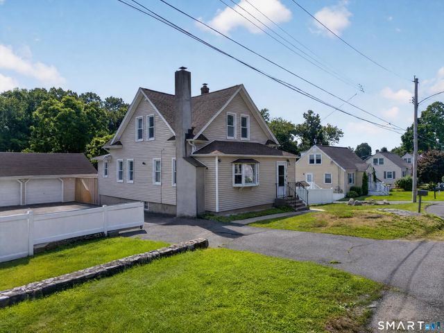 34 Lansing Avenue, Trumbull, CT 06611