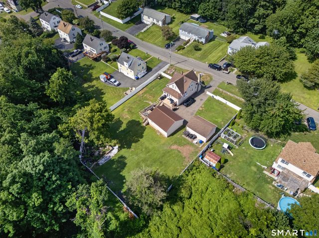 34 Lansing Avenue, Trumbull, CT 06611