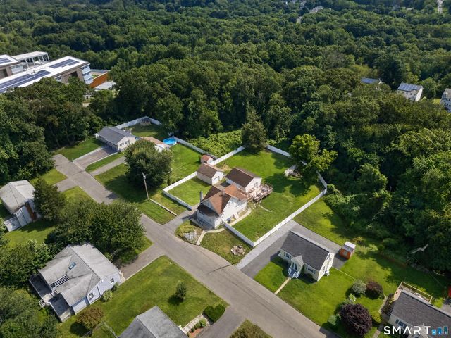34 Lansing Avenue, Trumbull, CT 06611