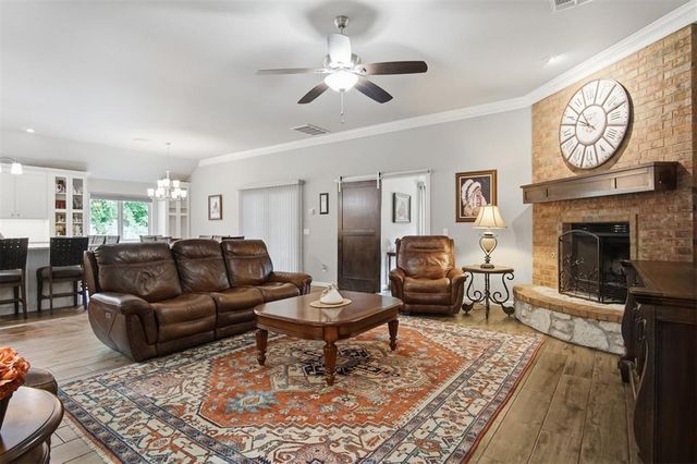 3318 E 44th Street, Edmond, OK 73013