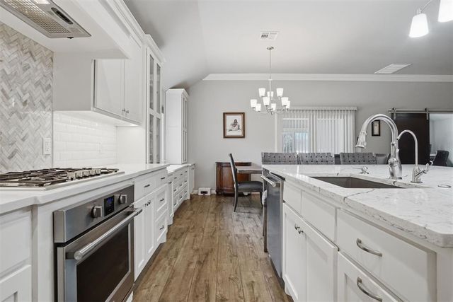 3318 E 44th Street, Edmond, OK 73013