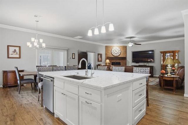 3318 E 44th Street, Edmond, OK 73013