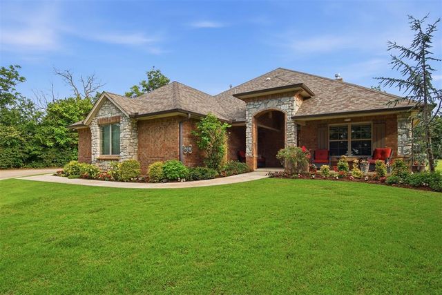 3318 E 44th Street, Edmond, OK 73013