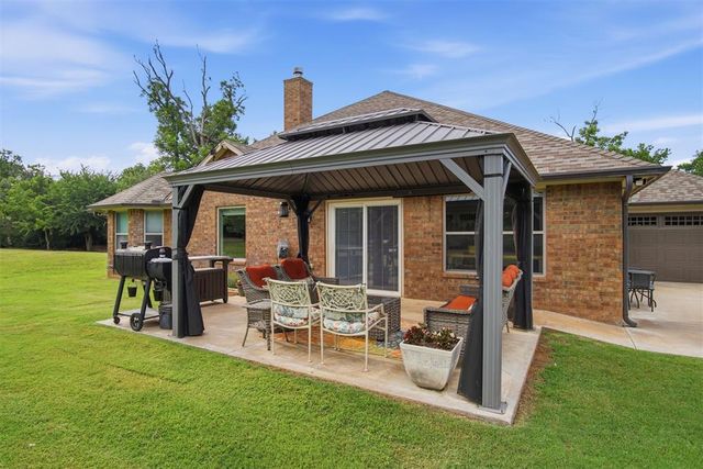 3318 E 44th Street, Edmond, OK 73013