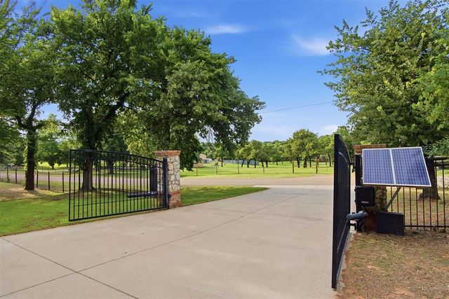 3318 E 44th Street, Edmond, OK 73013