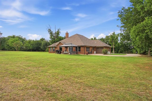 3318 E 44th Street, Edmond, OK 73013