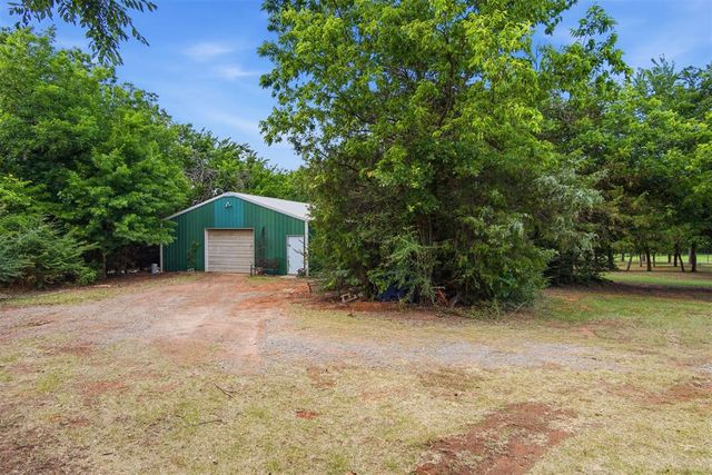 3318 E 44th Street, Edmond, OK 73013