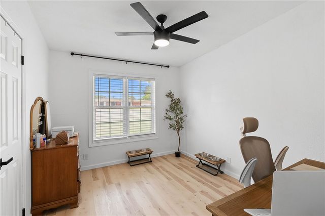 810 Adel Dr, Corpus Christi, TX 78412