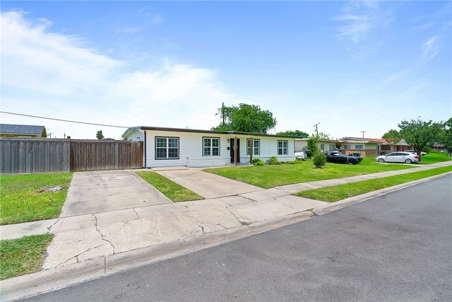 810 Adel Dr, Corpus Christi, TX 78412