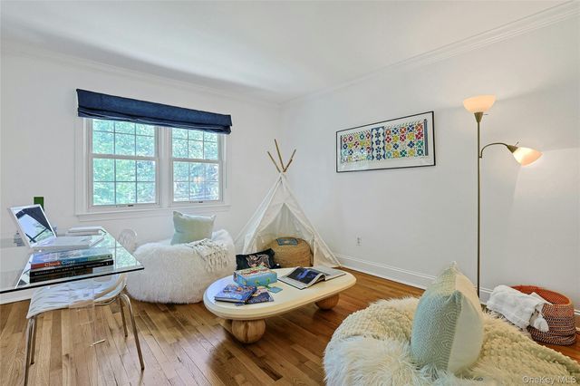 22 Garey Drive, Chappaqua, NY 10514