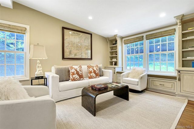 22 Garey Drive, Chappaqua, NY 10514