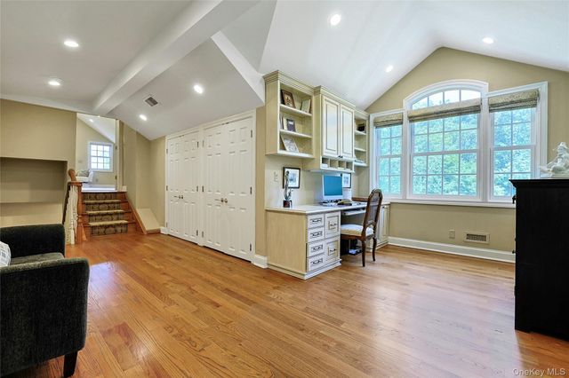 22 Garey Drive, Chappaqua, NY 10514