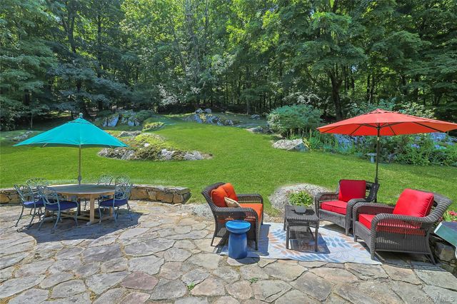 22 Garey Drive, Chappaqua, NY 10514