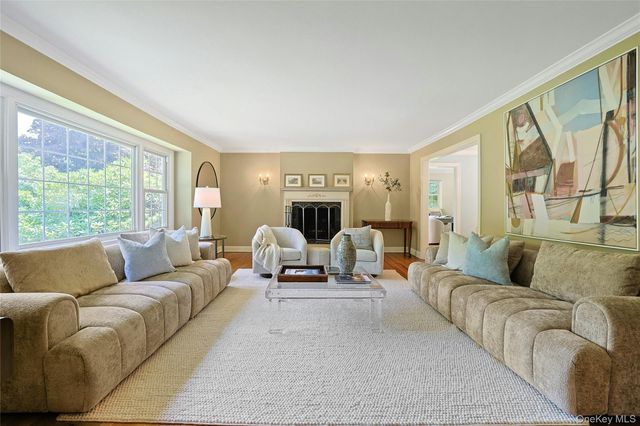 22 Garey Drive, Chappaqua, NY 10514