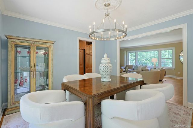 22 Garey Drive, Chappaqua, NY 10514