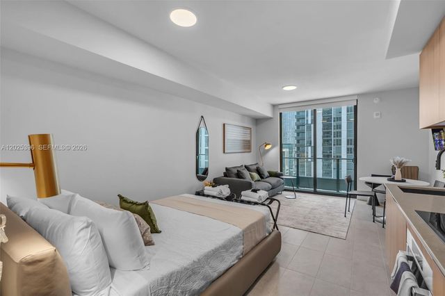 121 NE 5th St 2107, Miami, FL 33132