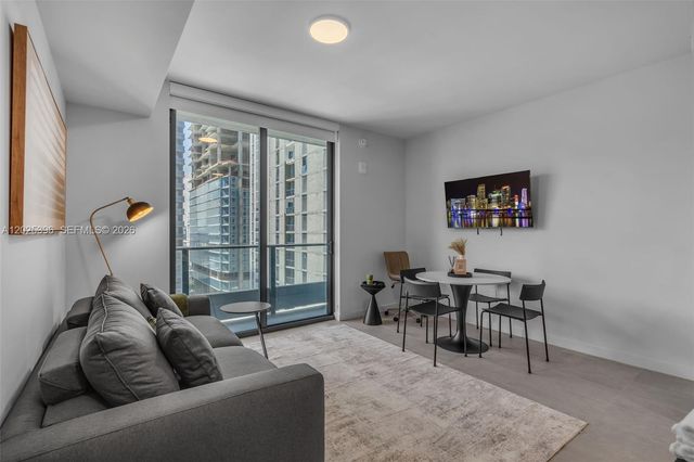 121 NE 5th St 2107, Miami, FL 33132