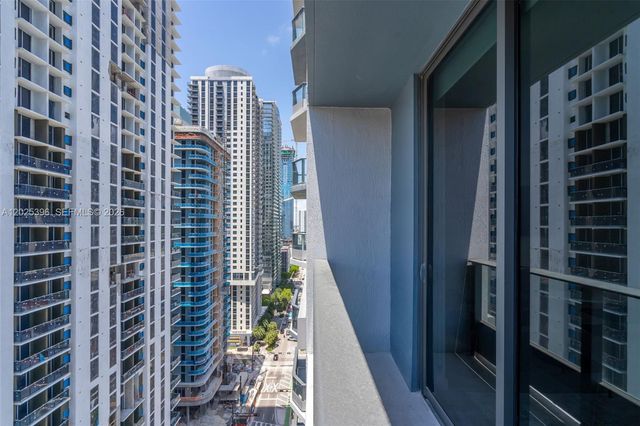 121 NE 5th St 2107, Miami, FL 33132