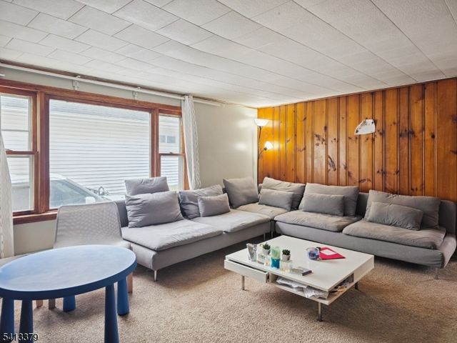 14 High St, Mount Olive Twp., NJ 07828