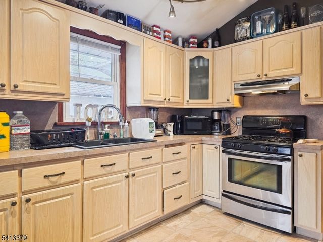 14 High St, Mount Olive Twp., NJ 07828