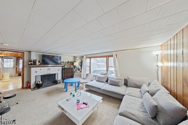 14 High St, Mount Olive Twp., NJ 07828