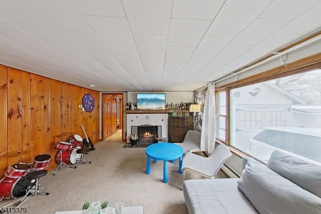 14 High St, Mount Olive Twp., NJ 07828