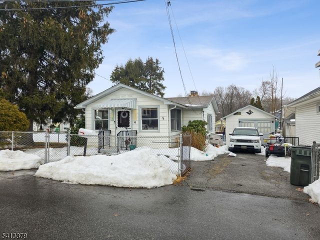 14 High St, Mount Olive Twp., NJ 07828