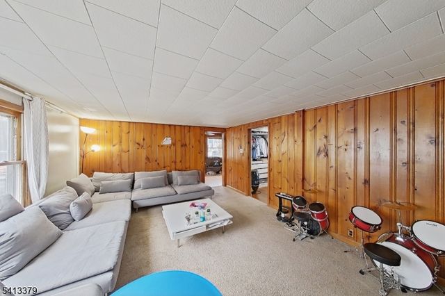 14 High St, Mount Olive Twp., NJ 07828