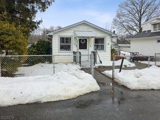 14 High St, Mount Olive Twp., NJ 07828