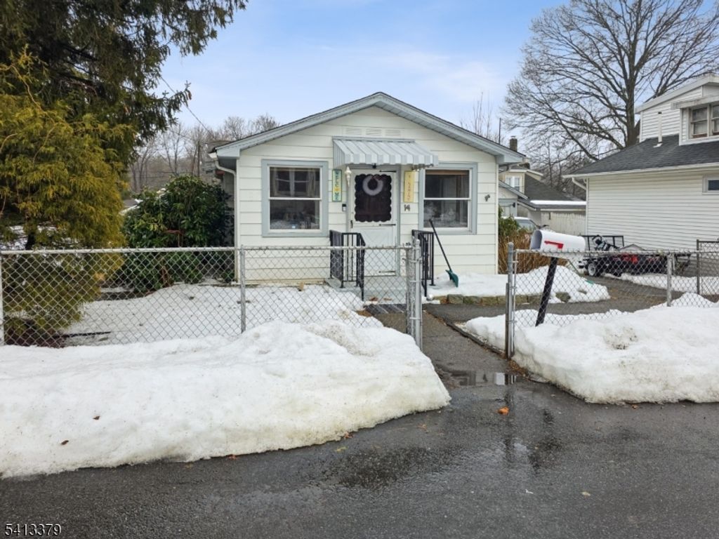 14 High St, Mount Olive Twp., NJ 07828