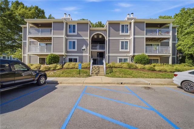 1001 Autumn Woods Ln Apt 109, Virginia Beach, VA 23454