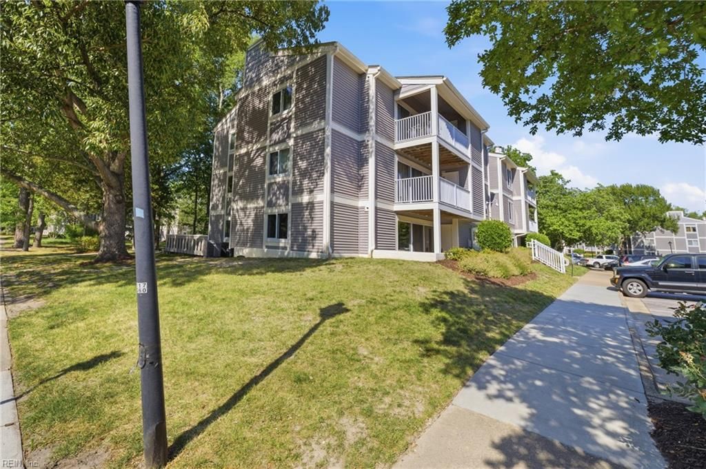 1001 Autumn Woods Ln Apt 109, Virginia Beach, VA 23454