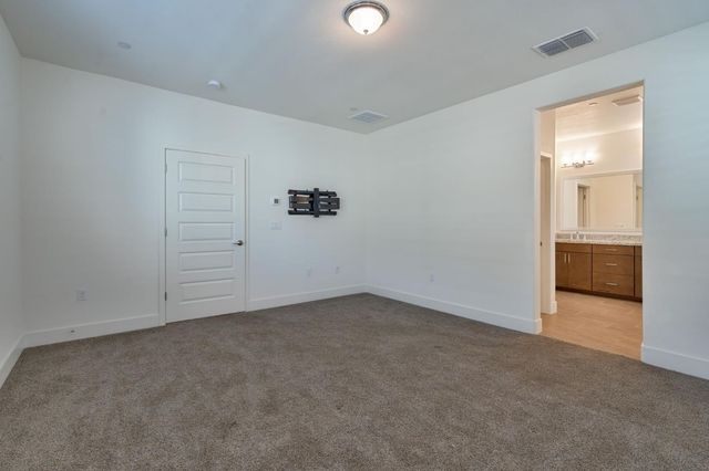 10569 Tenor Way, Elk Grove, CA 95757