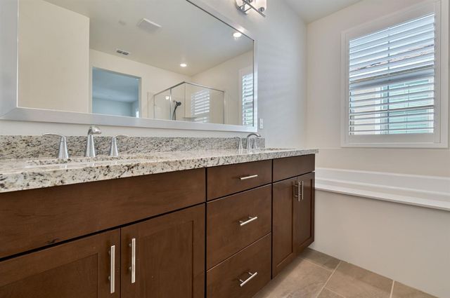 10569 Tenor Way, Elk Grove, CA 95757