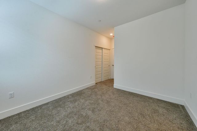 10569 Tenor Way, Elk Grove, CA 95757