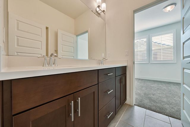 10569 Tenor Way, Elk Grove, CA 95757