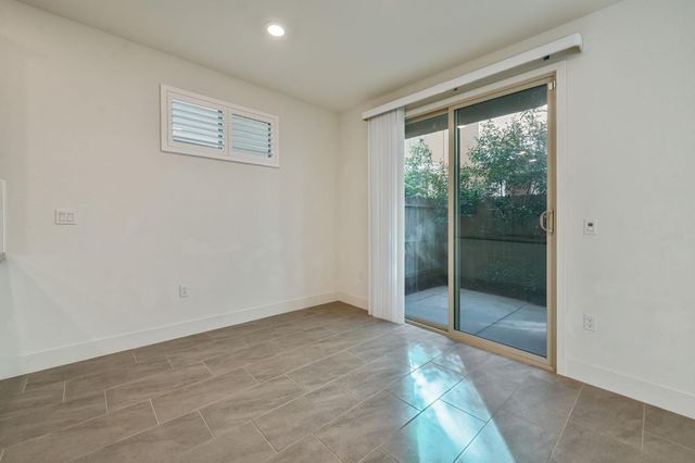 10569 Tenor Way, Elk Grove, CA 95757