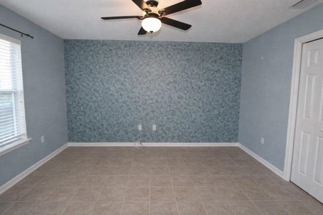 212 Whisper Ridge Dr, St Augustine, FL 32092