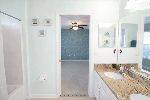 212 Whisper Ridge Dr, St Augustine, FL 32092