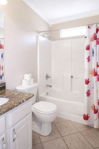 212 Whisper Ridge Dr, St Augustine, FL 32092