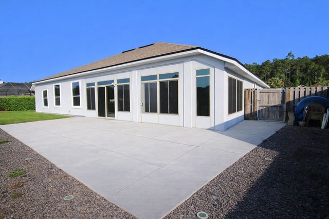 212 Whisper Ridge Dr, St Augustine, FL 32092