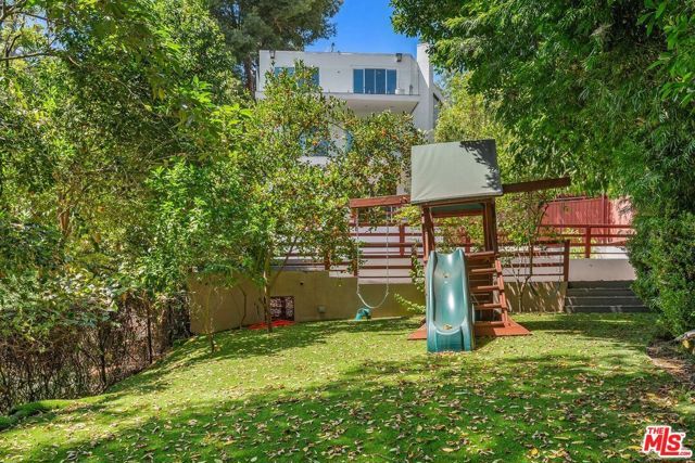 7670 Woodrow Wilson Drive, Los Angeles, CA 90046