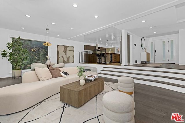 7670 Woodrow Wilson Drive, Los Angeles, CA 90046