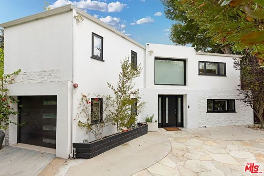 7670 Woodrow Wilson Drive, Los Angeles, CA 90046