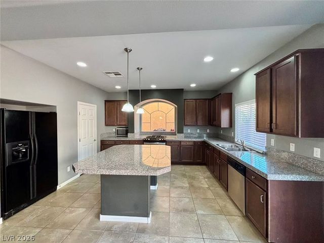 6330 Tomahawk Mill Court, Las Vegas, NV 89139