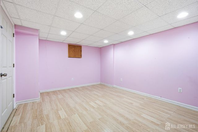 51 Pheasant Run, Edison, NJ 08820
