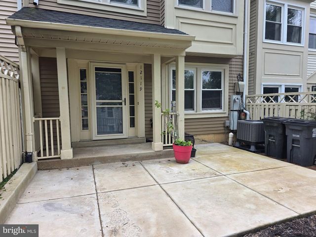 12119 SALEMTOWN DR, Woodbridge, VA 22192