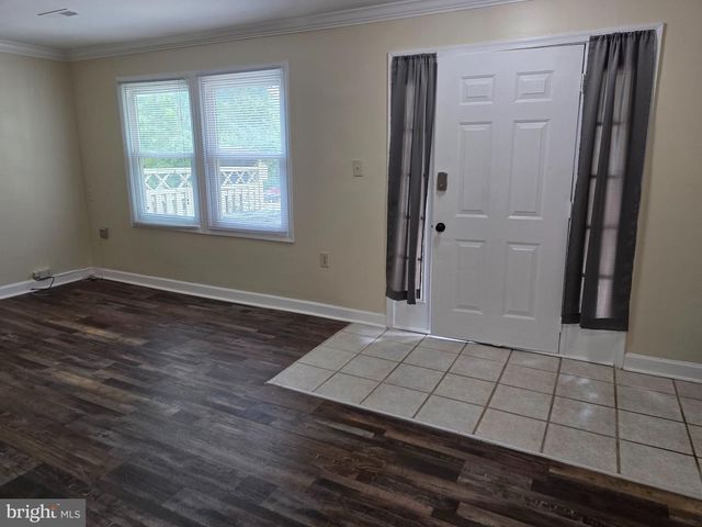 12119 SALEMTOWN DR, Woodbridge, VA 22192
